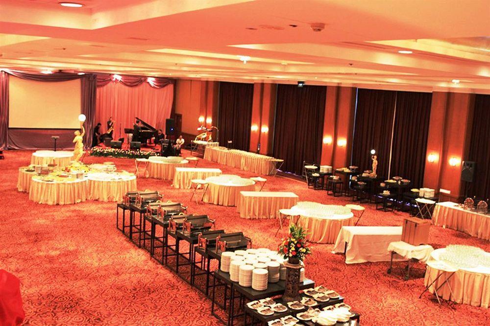 Redtop & Convention Center Jakarta
