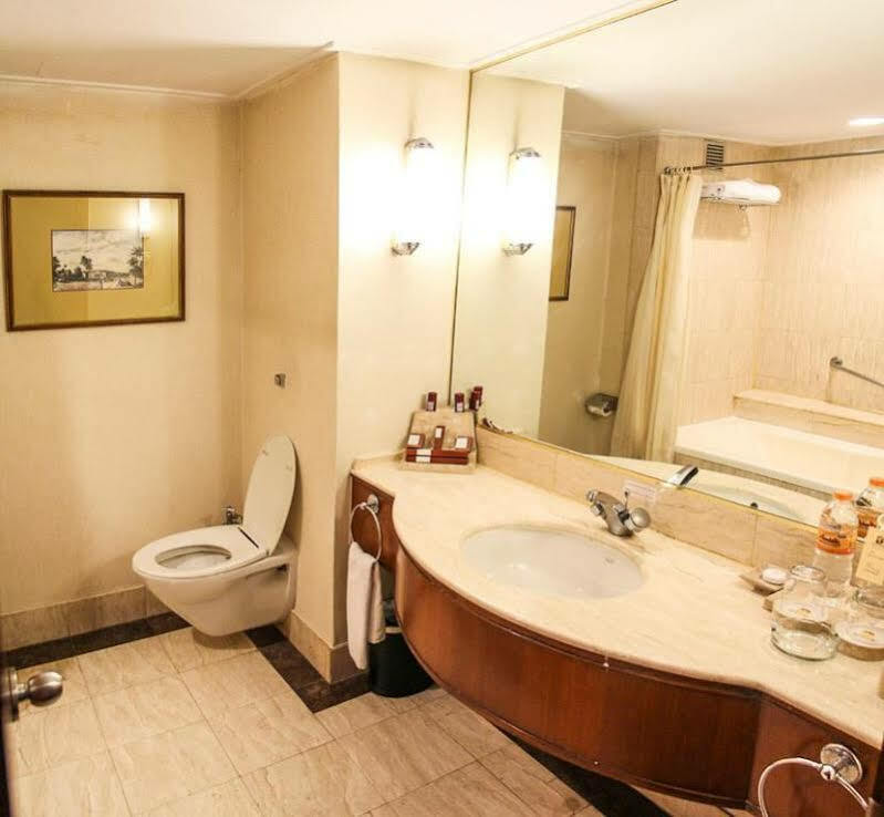Hotel Redtop & Convention Center Jakarta